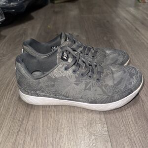 Nobull Oasis Women's 9 Dark Gray Athletic Shoes Lace-Up Low Top Sneakers